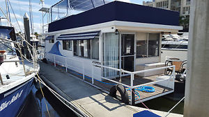 44 Foot Houseboat for sale   $99,000.00 ono
