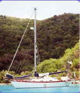 Aztec Cruising Spirit 33 Long keeled ocean sailing cruiser -by Dennis Ganley