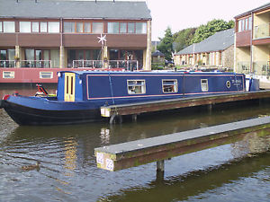 2007 50ft Cruiser Stern narrowboat - 5 berth. Excellent condition