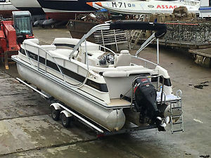 2006 HARRIS 27FT AMERICAN PARTY BOAT