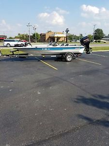 1995 Champion 181DC bass boat with Mercury 150XRI and trailer - Great shape!