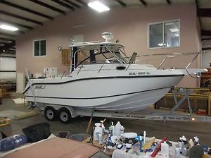 2003 Boston Whaler 255 Conquest Twin 225 Yamaha Four Stroke