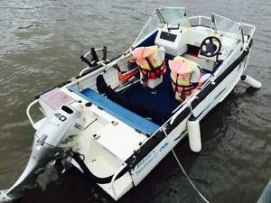 Webster Twinfisher Enter Vessel / Boat with Honda BF40 (40HP Outboard) Engine