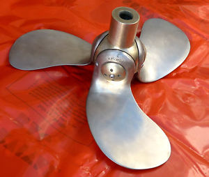 Auto Pitch self feathering 17" Propeller  Bruntons H5 Yacht AutoProp  BARGAIN