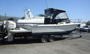 PROJECT 24ft SPORTS FISHING AND WAKEBOARDING CUDDY BOAT AND TRAILER VERY FAST