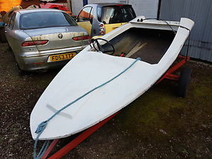 Speed boat hull, No reserve