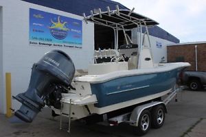 2015 Pioneer 222 Sportfish