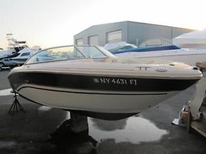 2003 Sea Ray  220