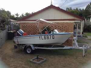 RUNABOUT 3.9m fishing boat. 25 hp outboard. Forward control.