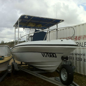logic 210 21 foot centre console boat