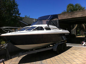 Haines Hunter 580SLC 175HP Johnson Tandem Trailer VGC