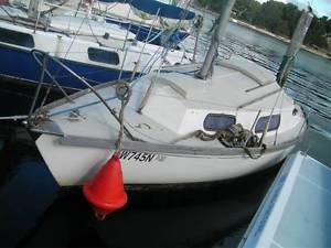 yacht endeavour 24