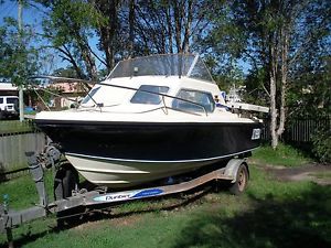 Nova Craft Half Cabin 90 Mercury