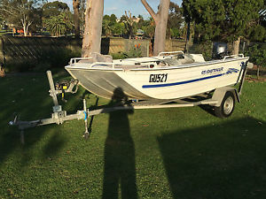 425 Stessl Edge Tracker Tournament Boat 40hp Yamaha 4 Stroke
