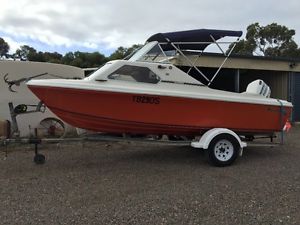 Boat 5.5mt Pride 2006 115 Evinrude