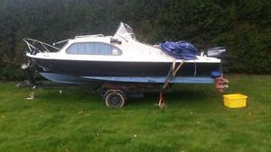 21ft Day Cruiser Boat 25HP Yamaha Outboard Engine With Trailer