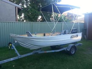 Quintrex 3.7m aluminium fishing boat, with Fishfinder, electric start motor