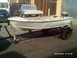10ft TINNY BOAT big  9.8 hp SPORTWIN MOTOR and tank AND REGO ON BOTH READY TO GO