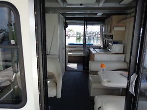 2006 Sun Tracker Party Boat
