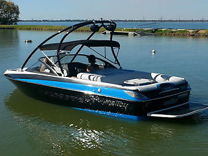2006 Malibu wakesetter XTI (like Tige mastercraft centurion)