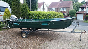 DAY BOAT
