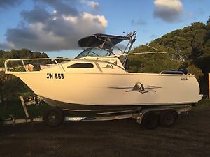 TABS OCEANS SERIES 6.0 BOAT