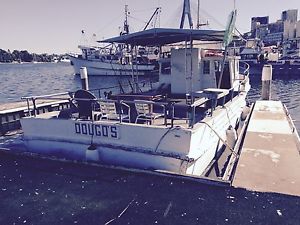 Boat cruiser