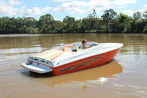 2007 BAJA OUTLAW 20' OFFSHORE POWER BOAT AND TRAILER. FINANCE AVAILABLE