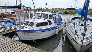 fishing/weekender/crusier 20ft boat