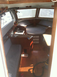 1988 pacemaker 31 sportfish