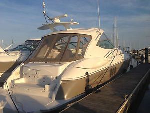 2007 Cruisers Yachts 520 Express
