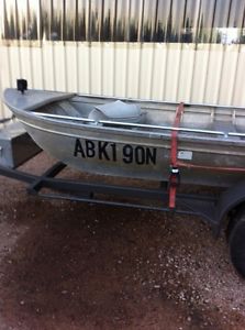 Boat flat bottom V Front 3.7 metre, Trailer, Suzuki motor