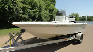 2004 Nautic Star Nautic Bay 1800