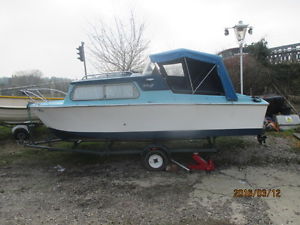 RELCRAFT 19 CRUISER BOAT + 9.8HP ELECTRIC START OUTBOARD + TRAILER