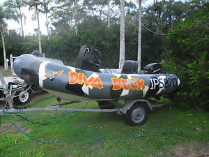 Fibreglass Dingy 3.40 m  with Mercury 25hp Outboard and Brooker Trailer to 1.02T