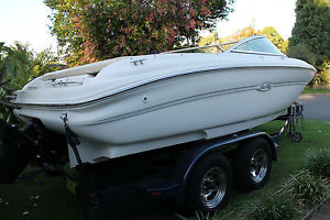SEA RAY 190 BOWRIDER  POWERBOAT MOTORBOAT MERCRUISER 2000