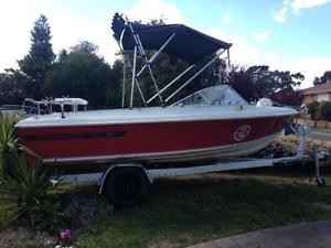 Haines Hunter 445R 14.6ft 4.45m Snapper Fishing Boat Fiberglass Runabout