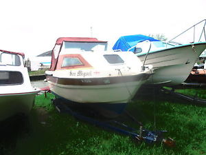 WESTON 18FT MOTOR CRUISER + MERCURY 9.9HP 4 STROKE E/START OUTBOARD