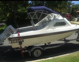 Nova Craft half cabin