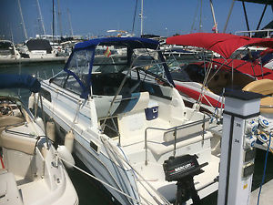 Bayliner Ciera Sunbridge 265 (berthed in Denia, Spain)