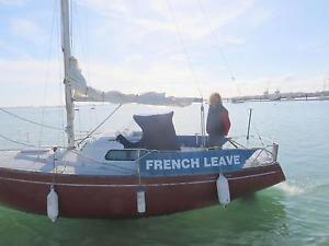 sailing boat 26 foot yacht cruiser racer