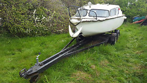 13ft fishing / river boat and trailer needs tlc