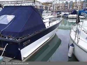 28 foot motor cruiser, Live aboard, in the prestigous Brighton Marina