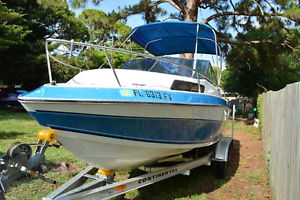 1987 Cobia Odyssey 215