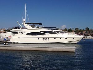 2003 azimut 68 plus