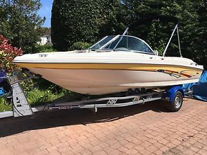 Sea Ray 176 Bow Rider SRX