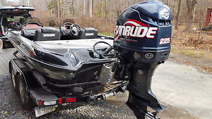 2004 Triton trx 21