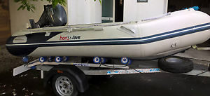 Honwave Inflatable Boat 3.2 metre with Yamaha 15 outboard & trailer