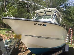 1988 Hydra-Sports 2500 WA