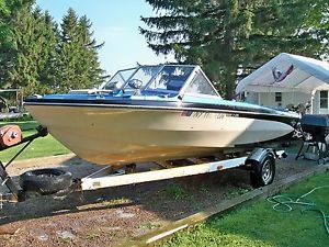 1971 Glastron V-174